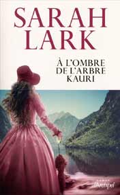 À l'ombre de l'arbre Kauri À l'ombre de l'arbre Kauri